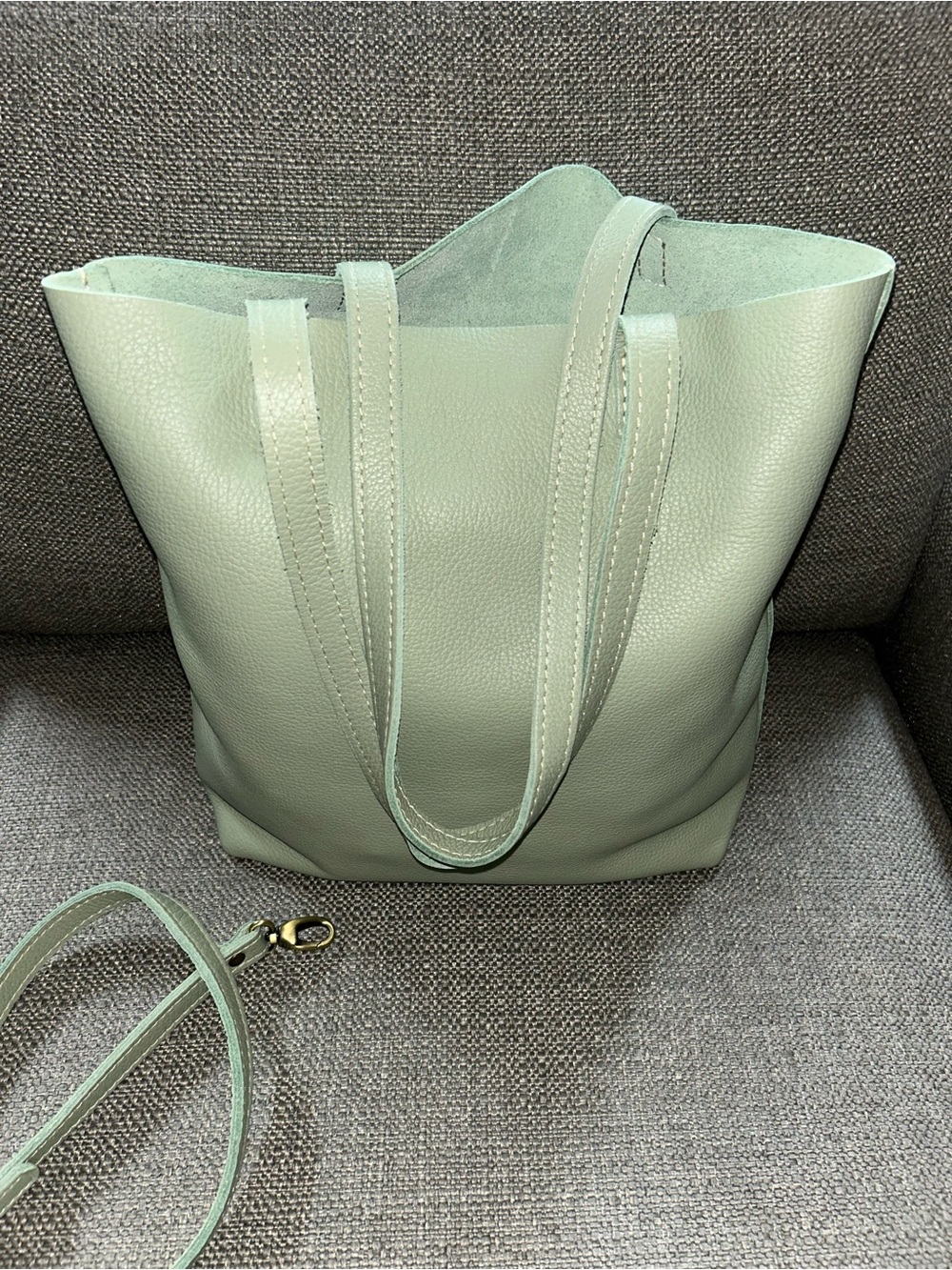 Portland Leather Crossbody Tote-Classic - Picture 2 of 5
